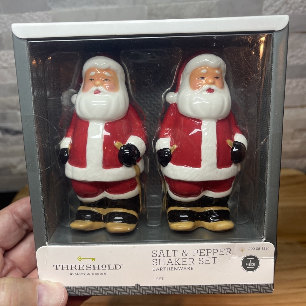 NEW Santa Claus Christmas Salt & Pepper Shaker Set Threshold Earthenware‎ NIB